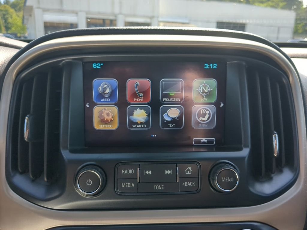 Used 2018 Summit White GMC Denali image 22