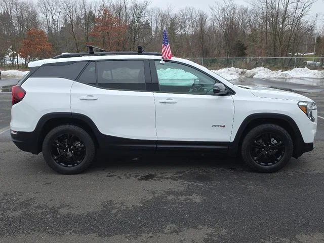 2023 GMC Terrain AT4 - Photo 8