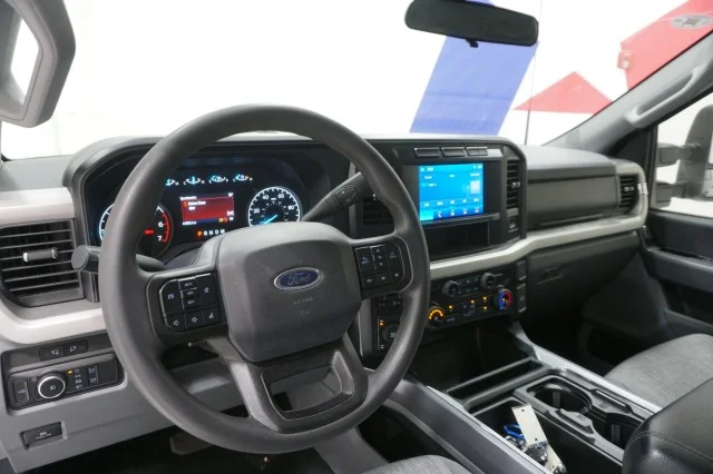 Used 2024  Ford XLT image 15