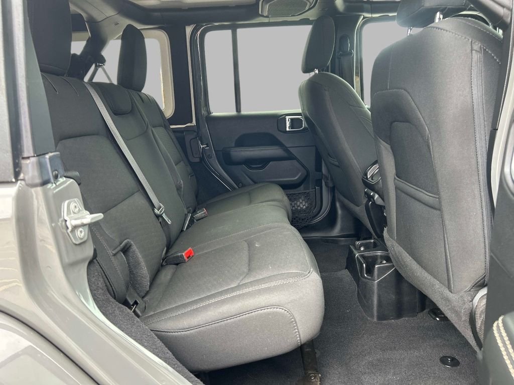 Used 2020 Gray Jeep Unlimited Sahara image 17