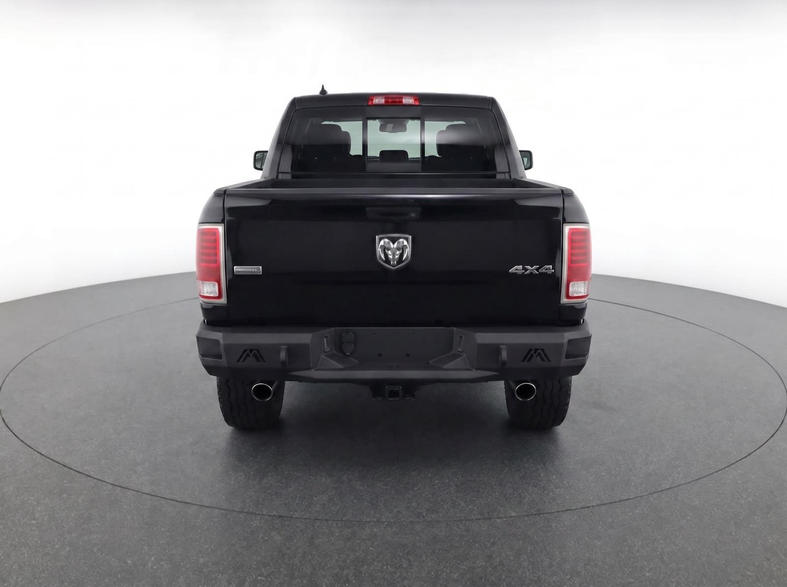 Used 2017 Brilliant Black Crystal Pearlcoat Ram Laramie image 7