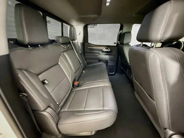 Used 2026 White Chevrolet RST image 27