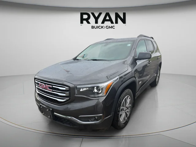 Used 2017 Silver GMC SLE-2 image 4