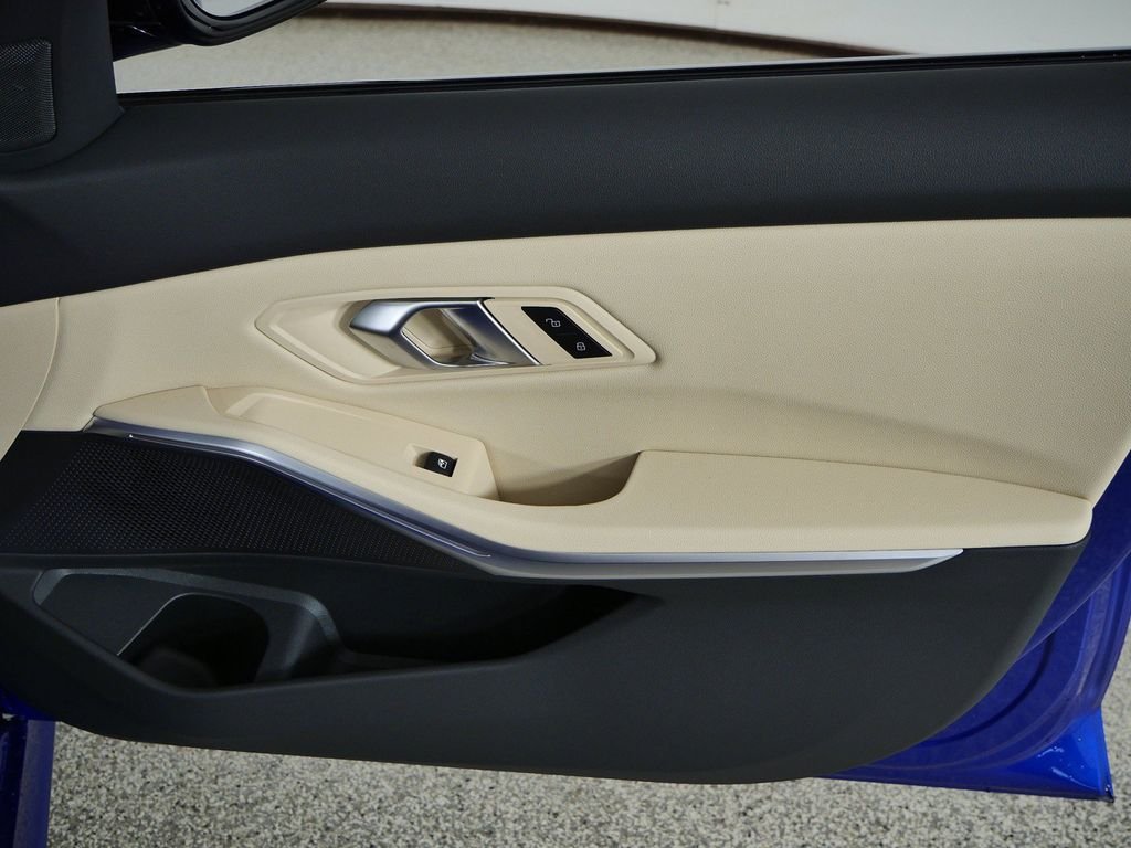 New 2026 Portimao Blue Metallic BMW 330i xDrive image 21