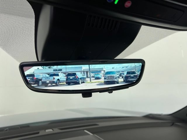 New 2026 Glacier White Tricoat GMC Denali Ultimate image 33