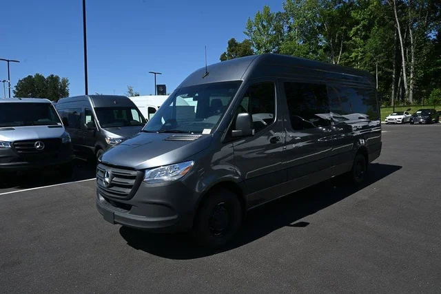 2026 Mercedes-Benz Sprinter Crew Van 2500 High Roof I4 Diesel HO 170 RWD