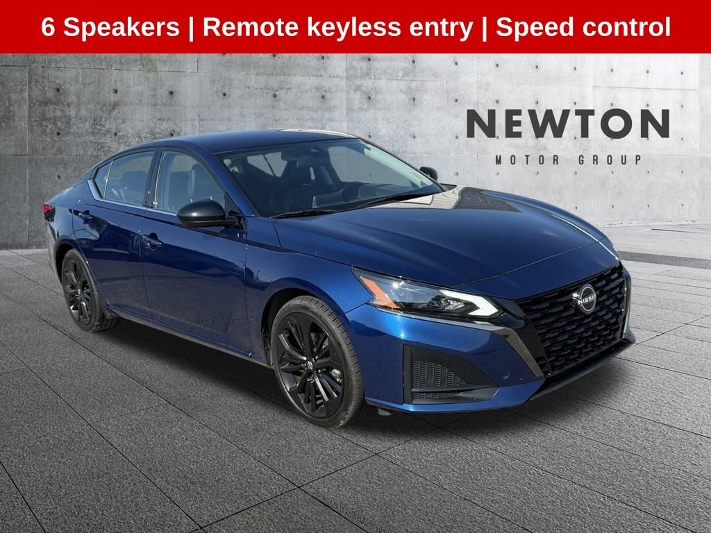 Used 2024 Blue Nissan 2.5 SR image 1
