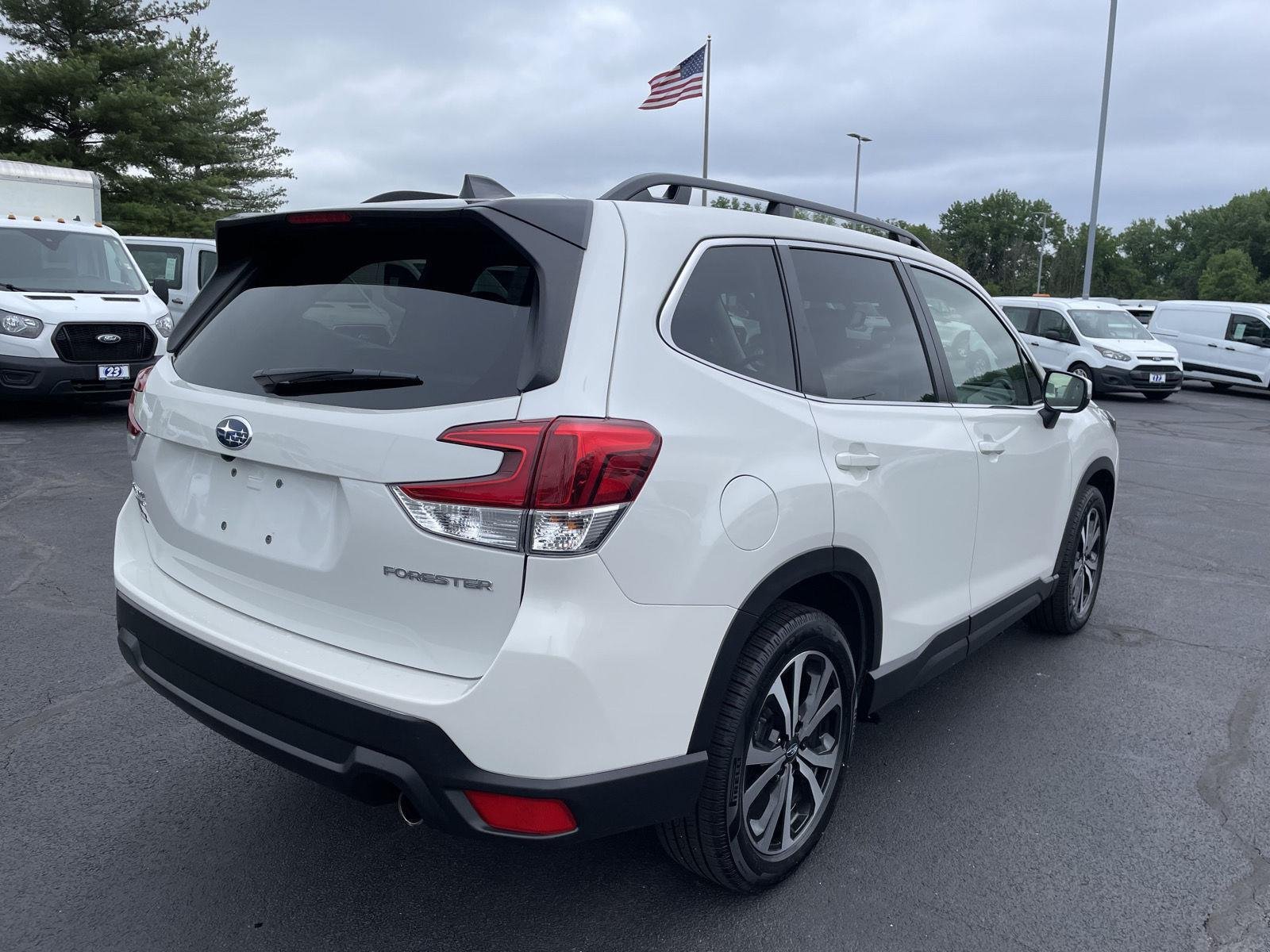 Used 2024 Crystal White Pearl Subaru Limited image 5
