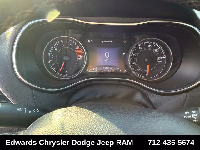 Used 2019 Gray Jeep Limited image 20