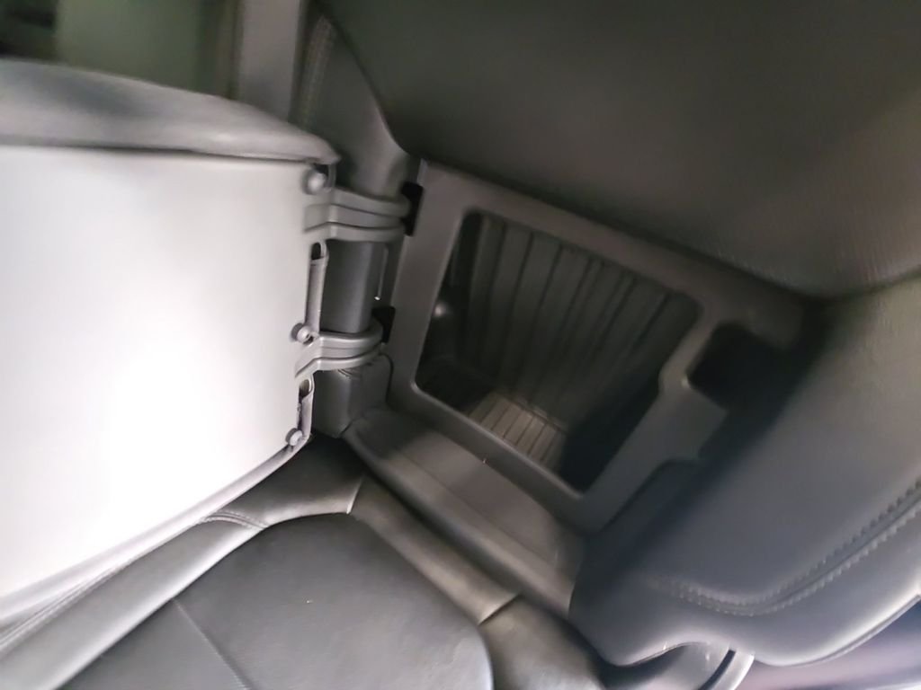 Used 2019 Blue GMC SLT image 28