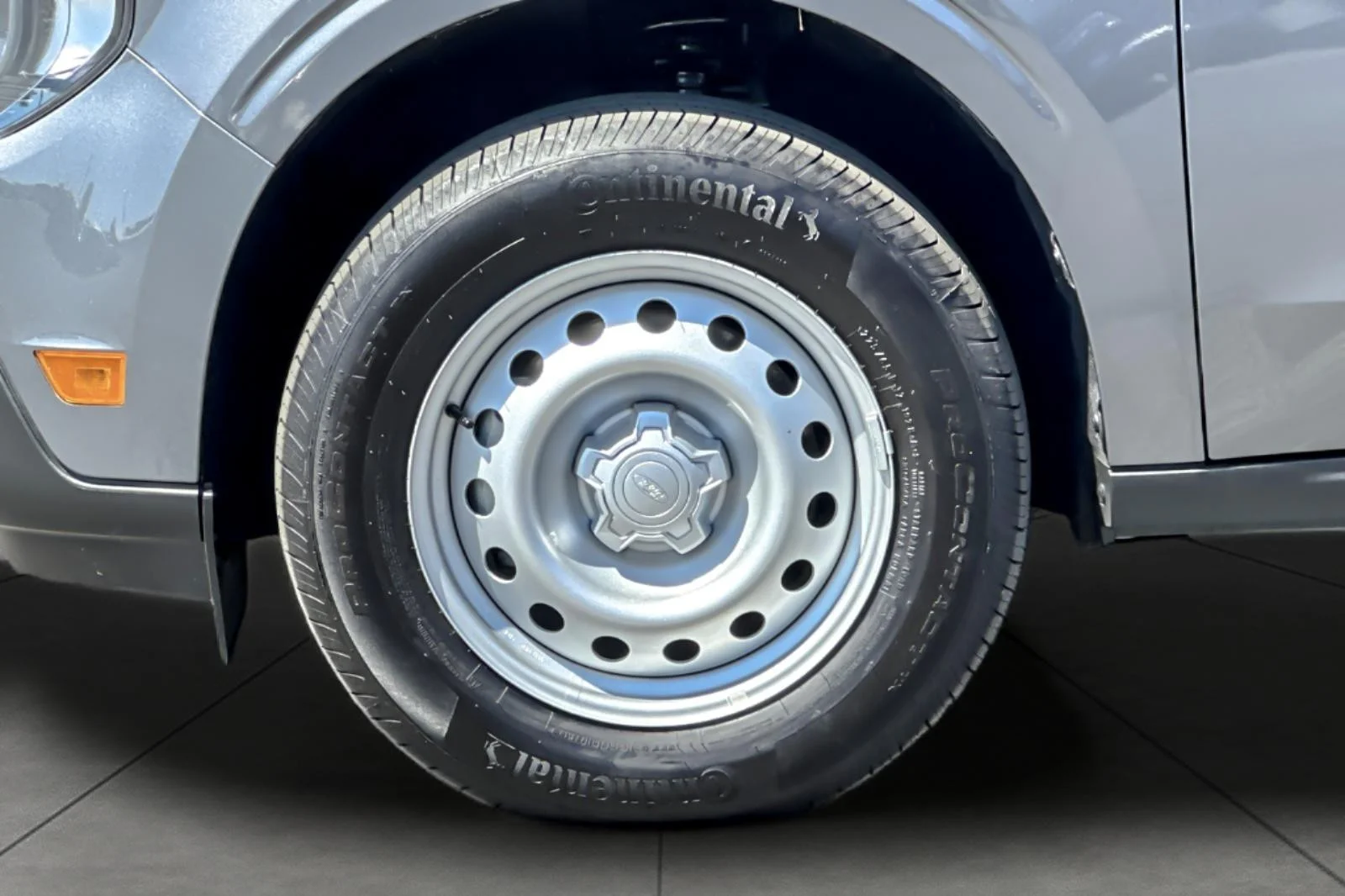 Used 2025 Carbonized Gray Metallic Ford XL image 23