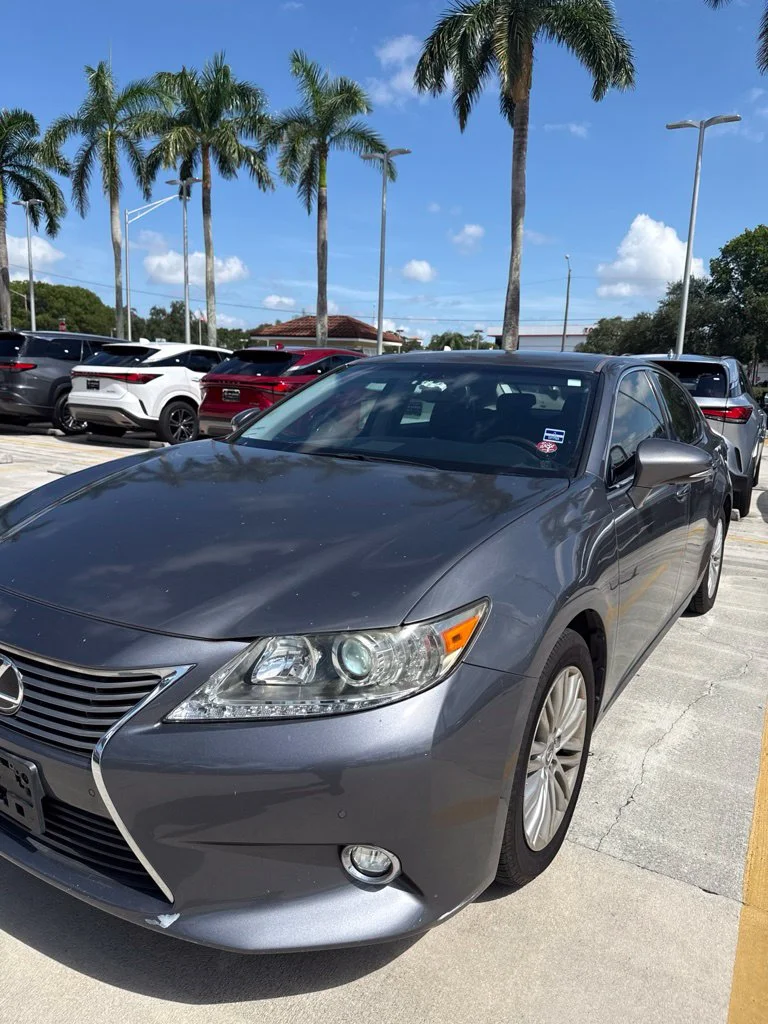 Used 2015 Gray Pearl Lexus 350 image 5
