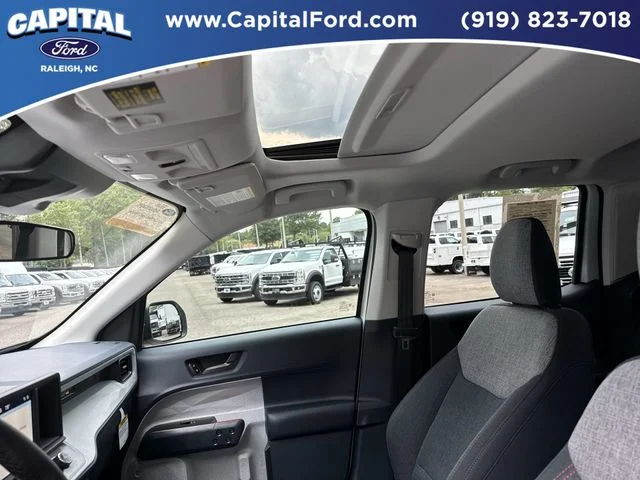 Used 2024 White Ford XLT image 22