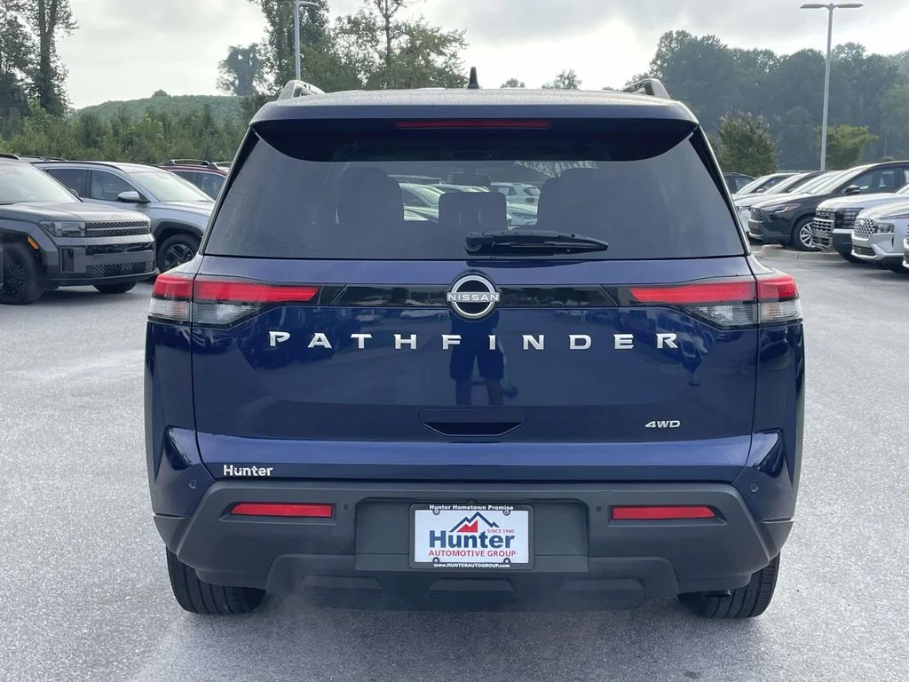 2025 Nissan Pathfinder SV - Photo 28