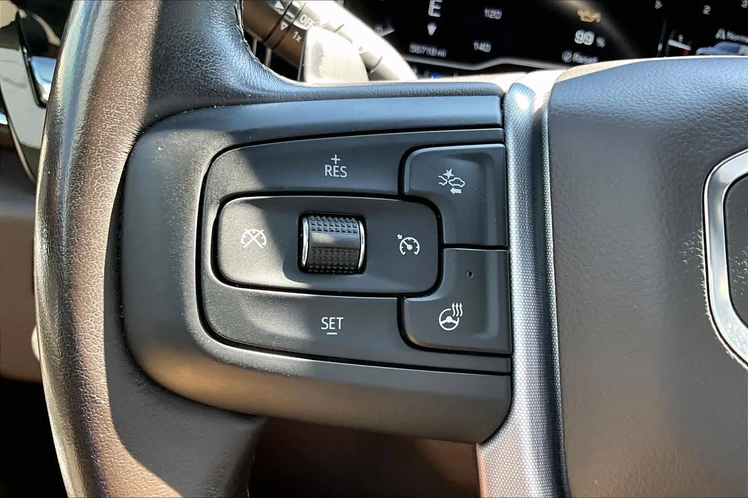 2022 GMC Sierra 1500 SLT - Photo 22