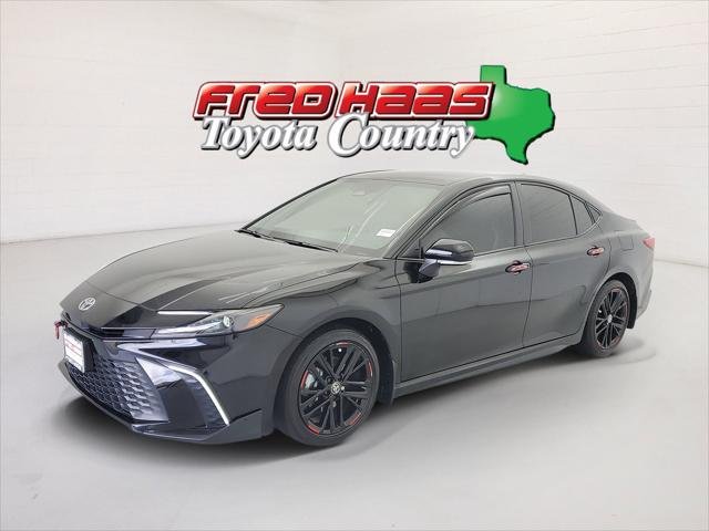 Certified Used 2025 MIDNIGHT BLACK METALLIC Toyota  image 1