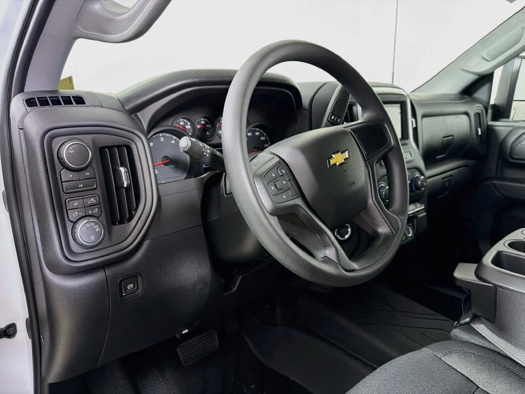2026 Chevrolet Silverado 2500 HD Custom - Photo 10
