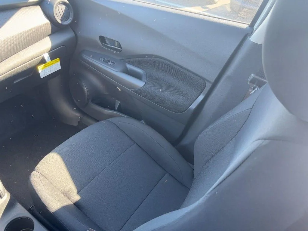 2025 Nissan KICKS PLAY Base - Photo 9