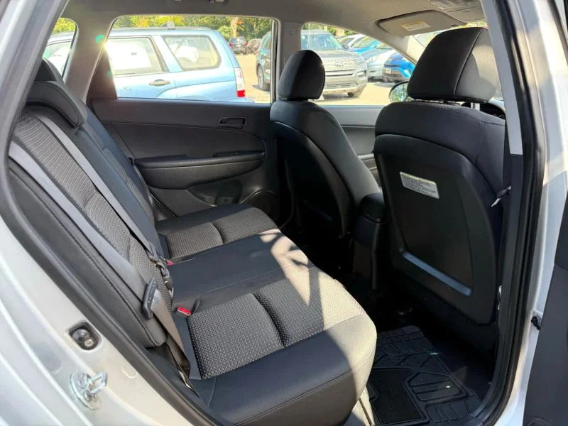 2011 Hyundai Elantra Touring GLS - Photo 48
