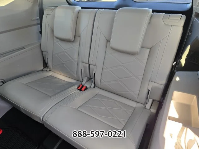 Certified Used 2024 Pure White Volkswagen 2.0T SE W/TECHNOLOGY image 12