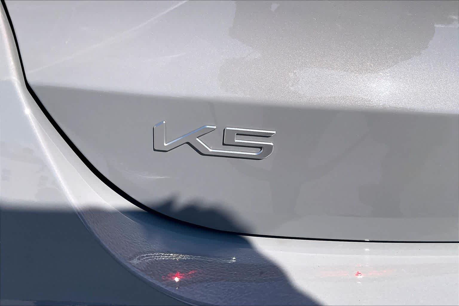 Used 2023 Wolf Gray Kia GT-Line image 32
