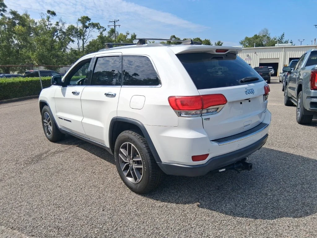 Used 2017 White Jeep Limited image 7