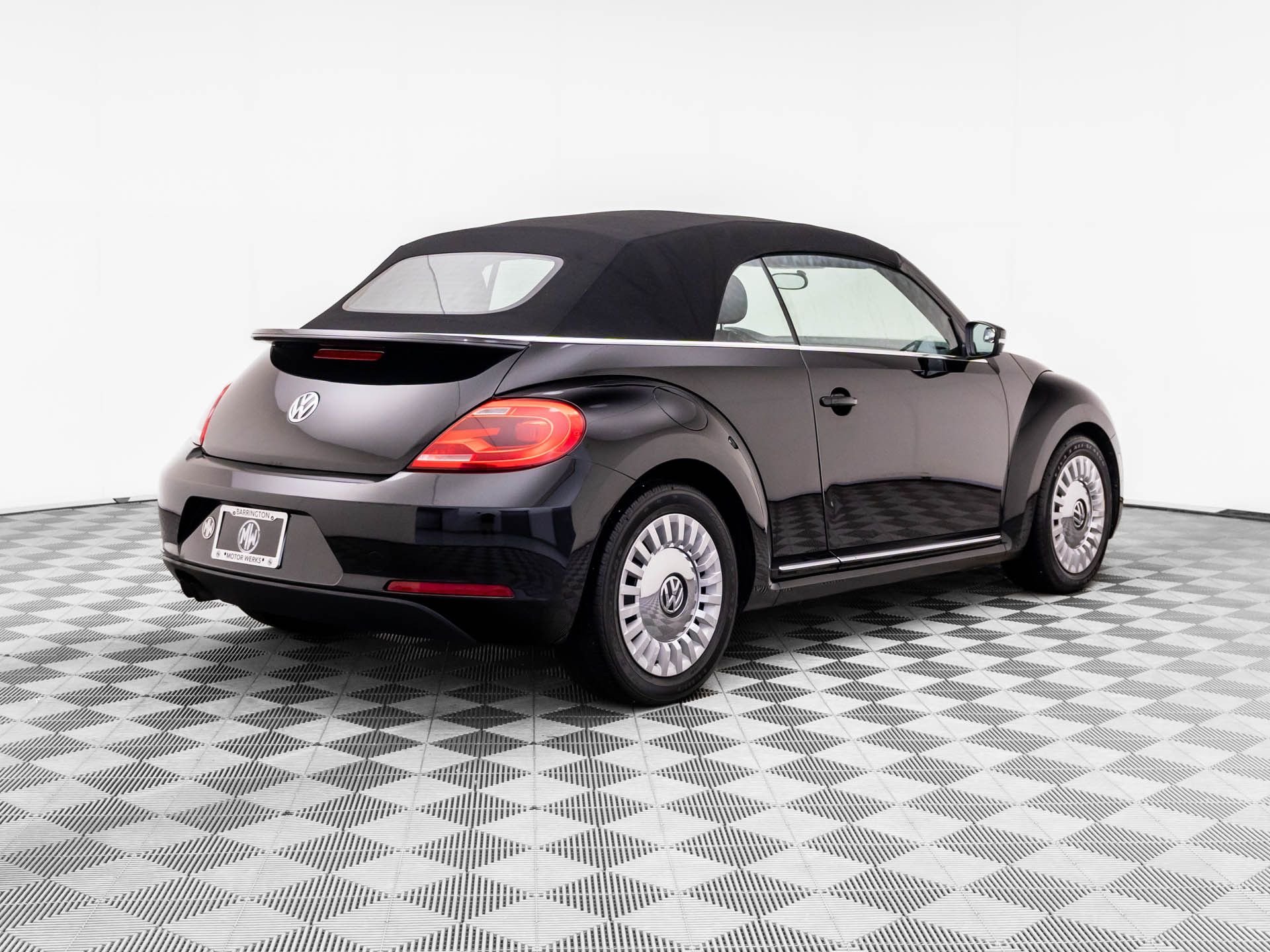 Used 2015 Black Volkswagen 1.8T image 5