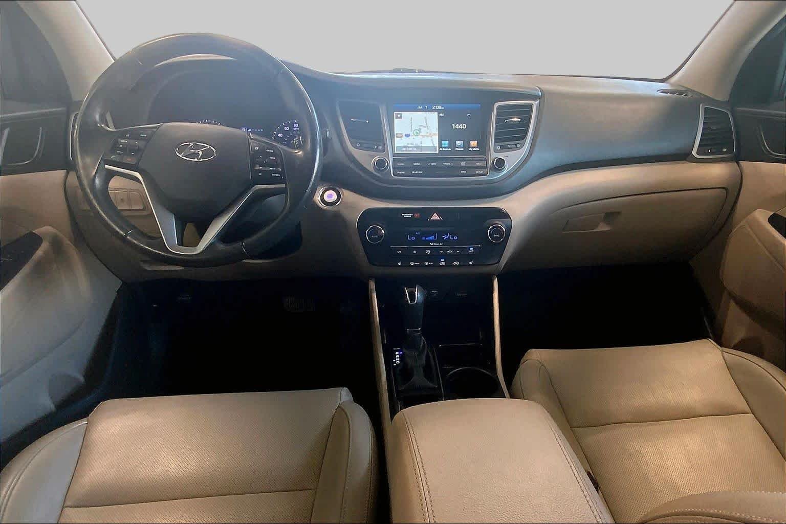 Used 2017 Ruby Wine Hyundai SE Plus image 16