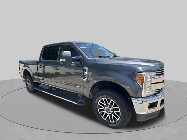 Used 2018 Gray Ford Lariat image 4