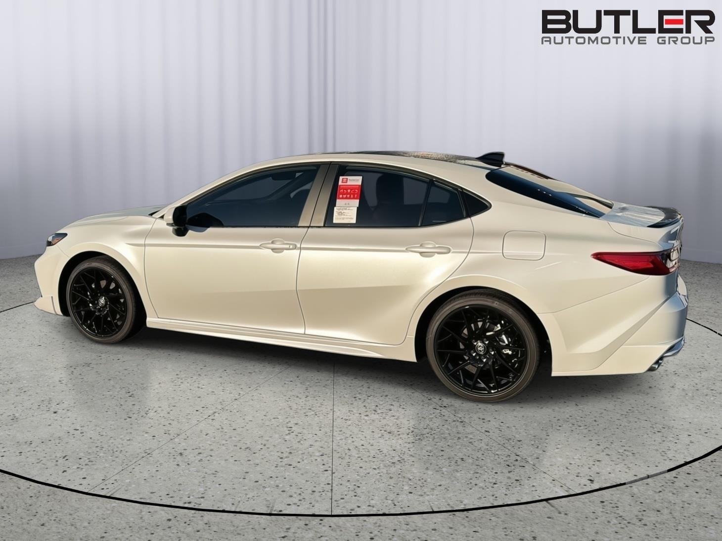 New 2026 Wind Chill Pearl Toyota XSE image 3