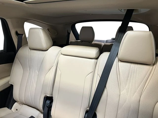 New 2026 Platinum White Pearl Acura Advance Package image 30