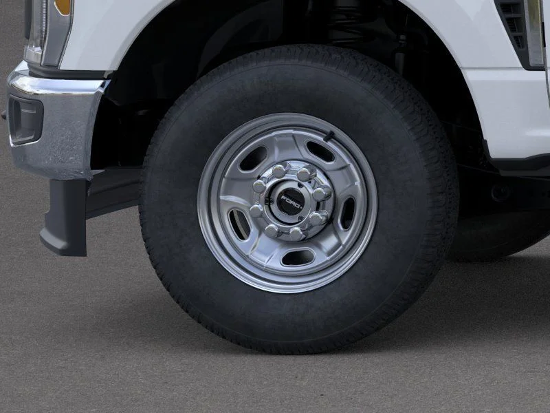New 2026 Oxford White Ford XL image 7