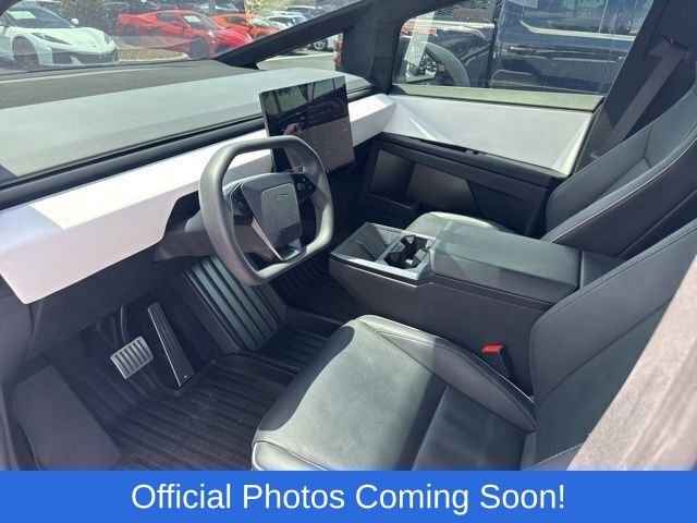 Used 2024  Tesla Base image 3