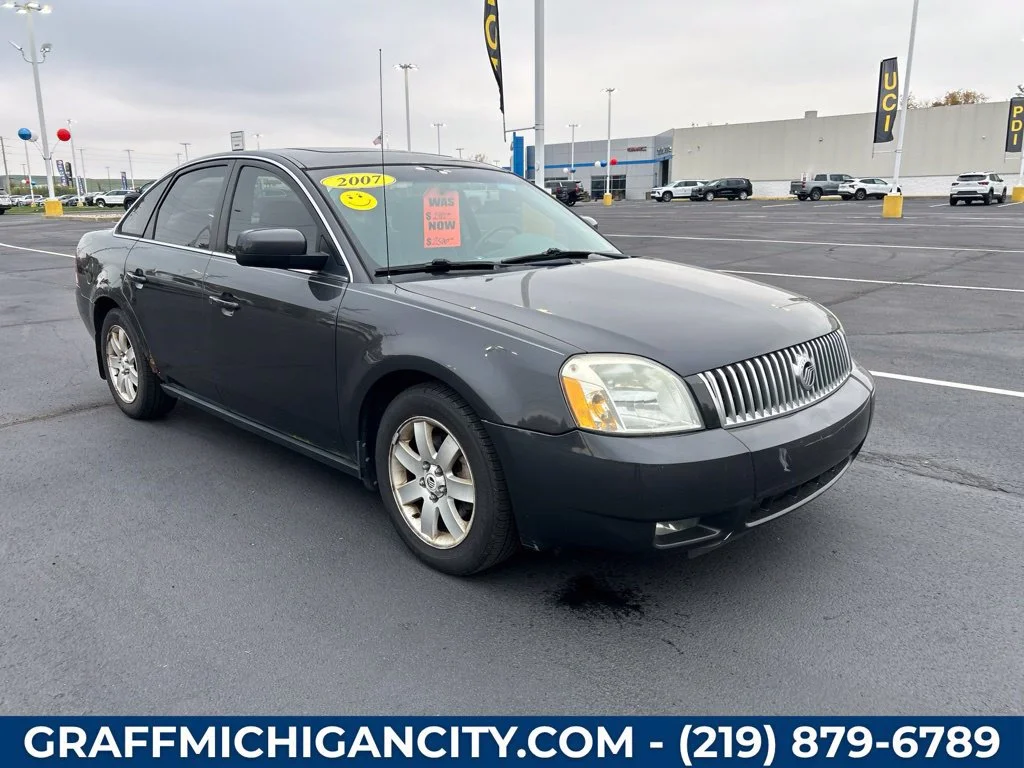 Used 2007  Mercury Base image 3
