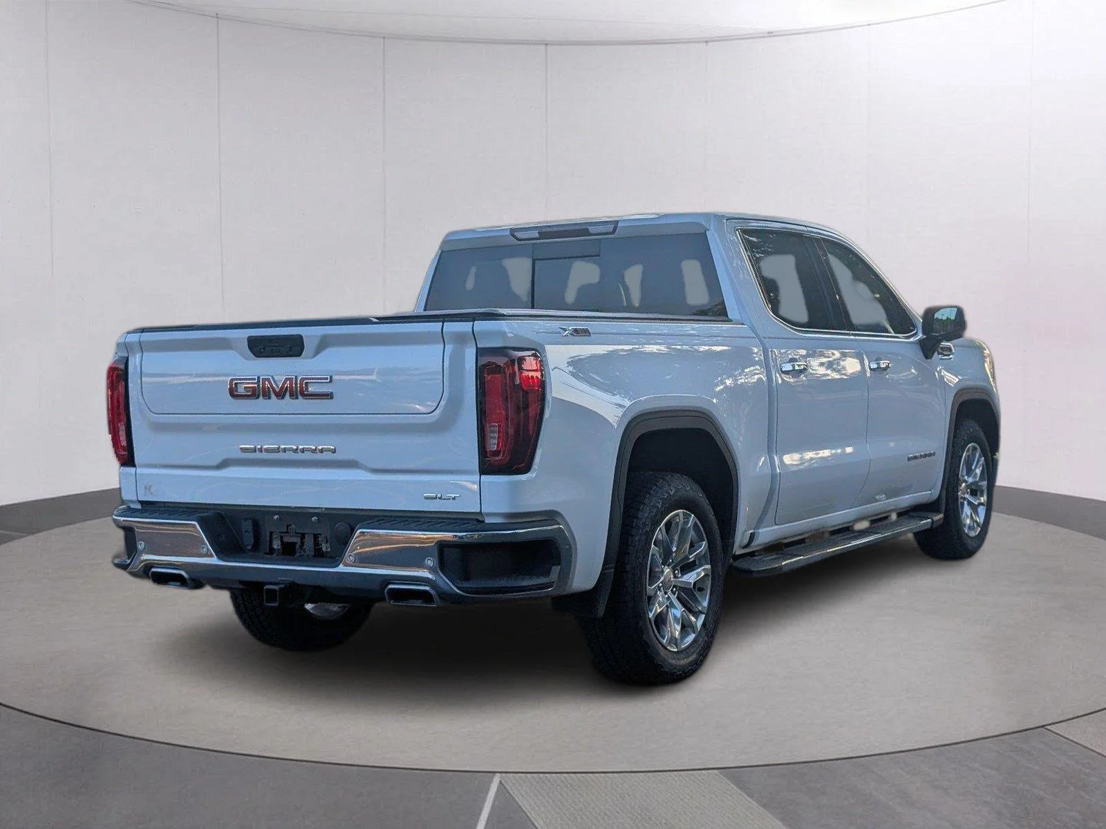 Used 2021 SUMMIT WHITE GMC SLT image 7