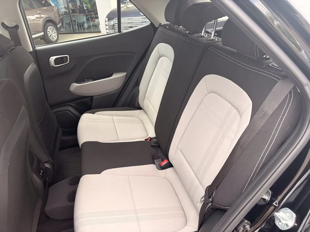 Used 2024 Onyx Black Hyundai SEL image 18