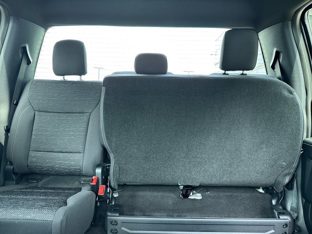 New 2026 Carbonized Gray Metallic Ford XLT image 5