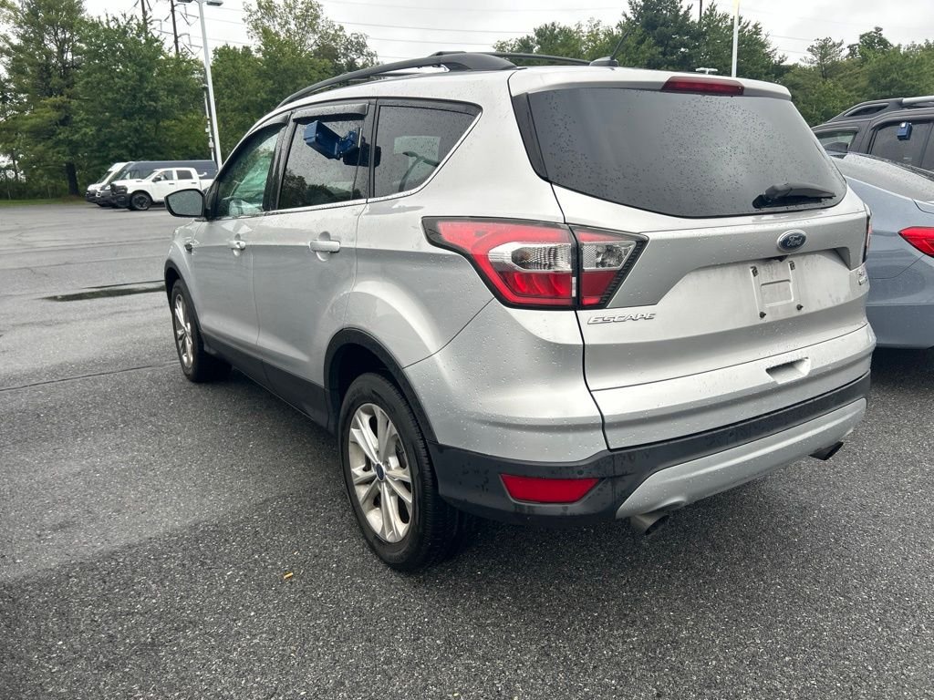 Used 2017 Silver Ford SE image 9