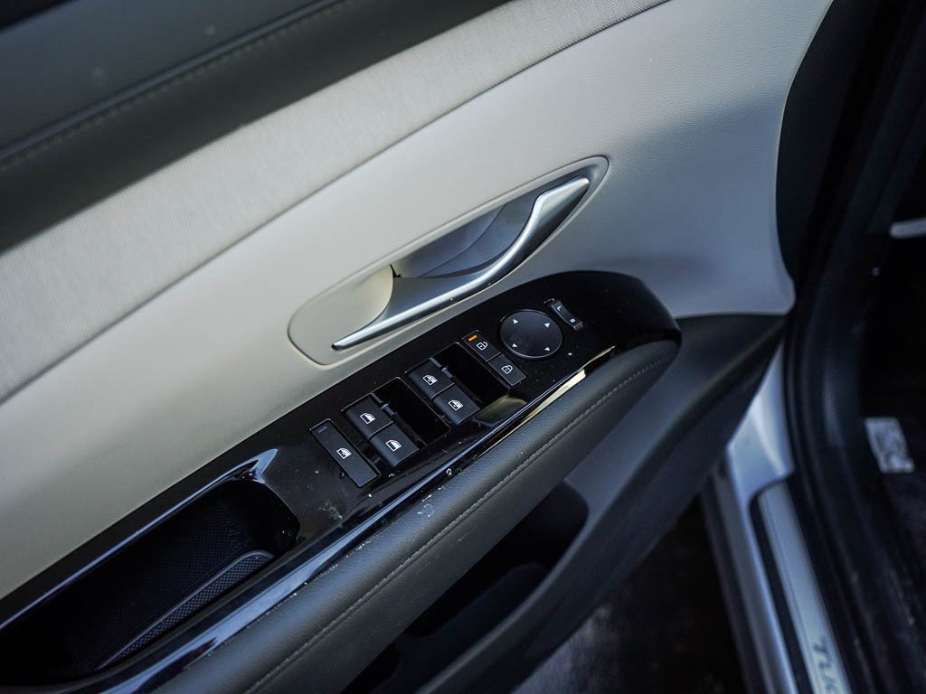 New 2026 Ecotronic Gray Hyundai Limited AWD image 19