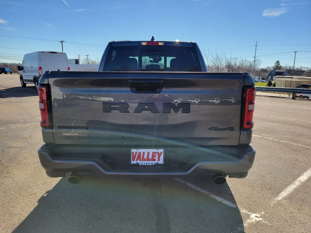 New 2026 Granite Crystal Metallic Clearcoat RAM Big Horn/Lone Star image 6