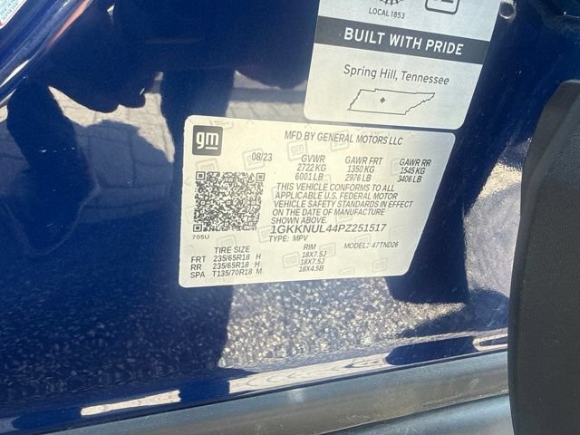 Used 2023 ULTRA BLUE METALLIC GMC SLT image 8
