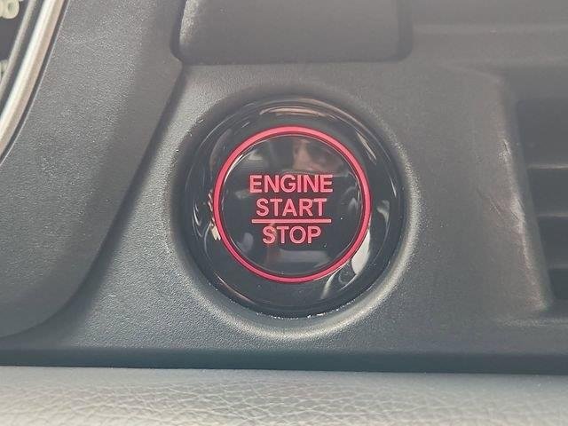 Used 2023 White Honda Touring image 17