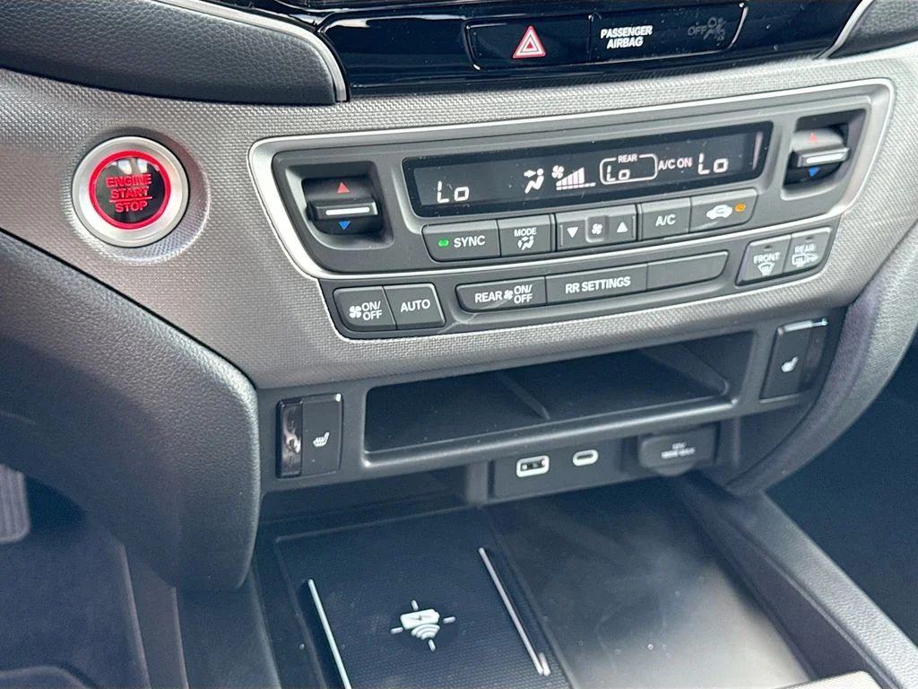 New 2026 Platinum White Pearl Honda RTL image 18