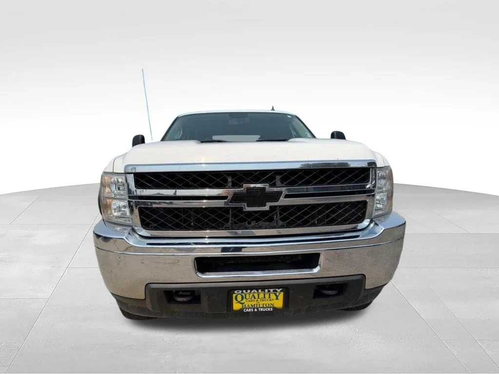 Used 2012 White Chevrolet LT image 9