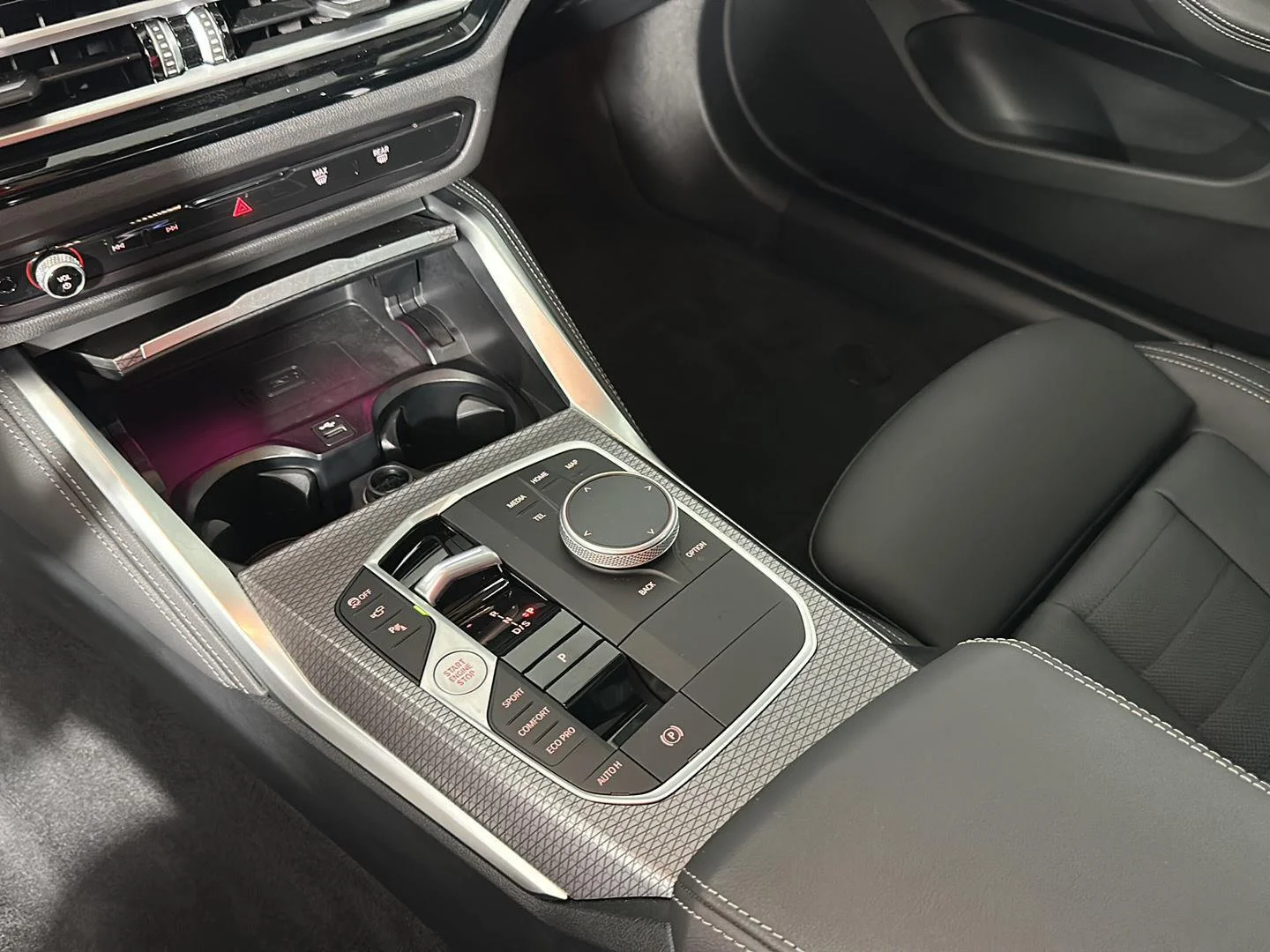 Used 2024 Black Sapphire Metallic BMW M440i xDrive image 21