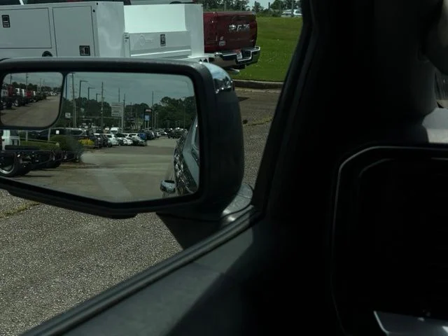 Used 2025 Black GMC SLT image 29