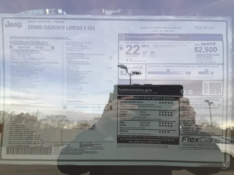 2025 Jeep Grand Cherokee Laredo - Photo 11