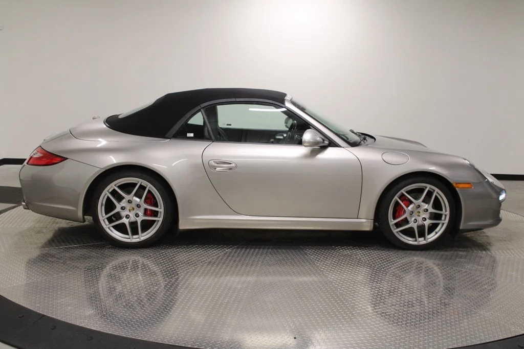 Used 2012 Platinum Silver Metallic Porsche Carrera S image 8
