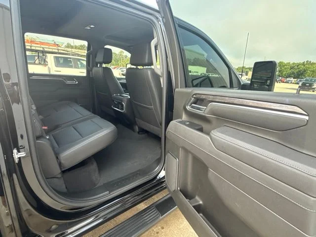 Used 2025 Black Chevrolet LTZ image 22