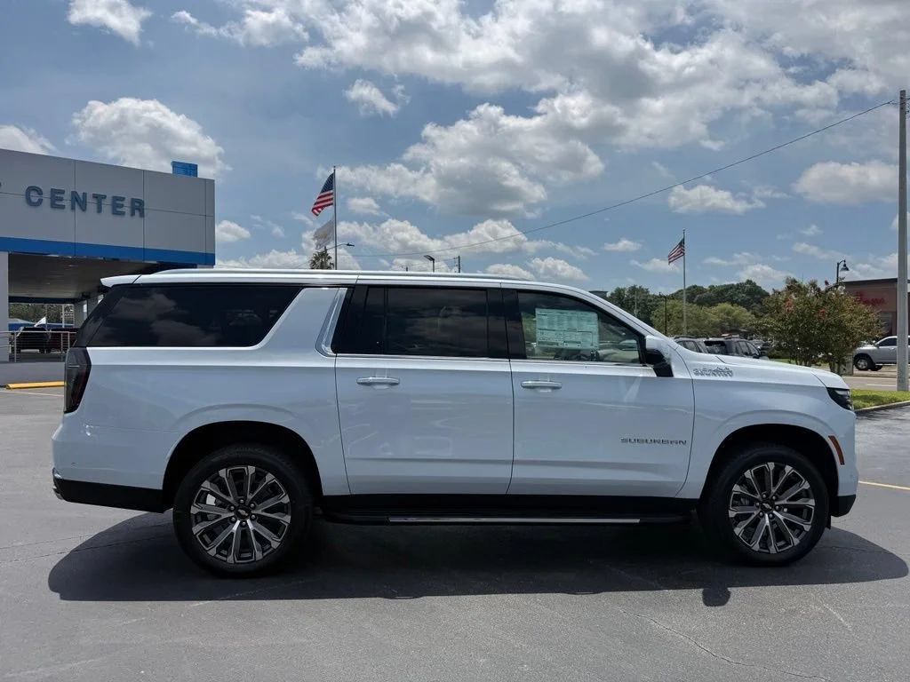 2026 Chevrolet Suburban High Country - Photo 9